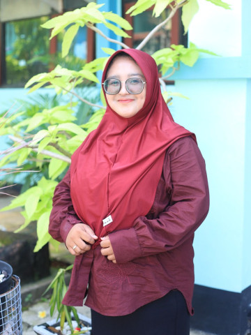 AINI AYU AKHIYAT, S.Pd