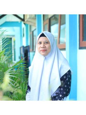Dra. DWI HAYATI